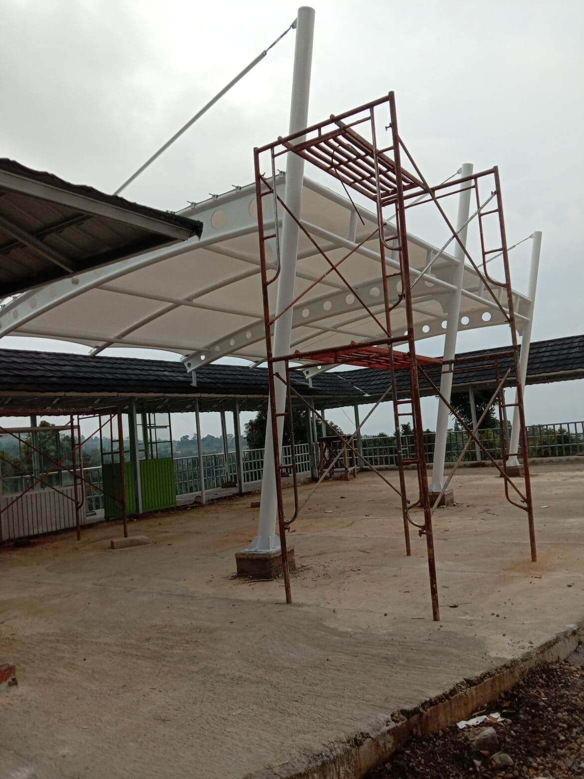 Tenda Membrane parkiran